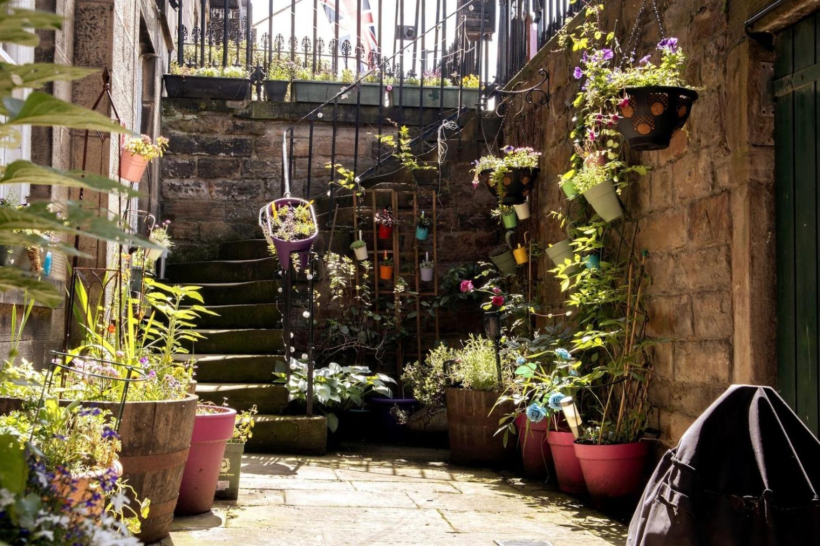 Apartment Elegant & Sunny 2bd Basement Stay, Edinburgh! Edinburgh